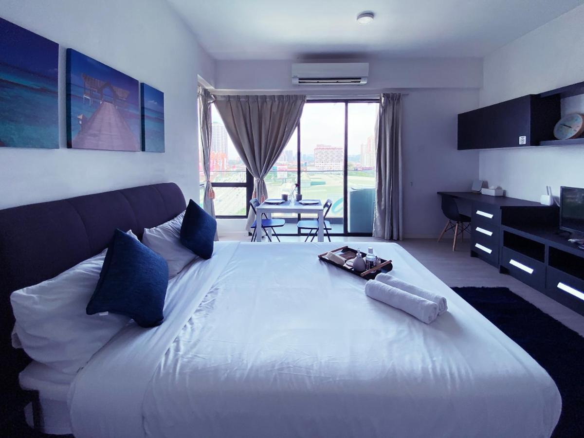 Lily & Loft - The Grand Sofo, Petaling Jaya Appartement Buitenkant foto