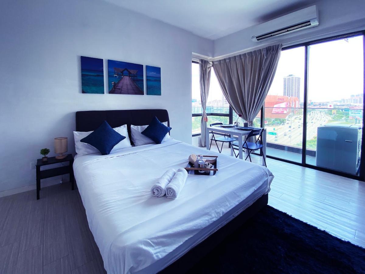 Lily & Loft - The Grand Sofo, Petaling Jaya Appartement Buitenkant foto