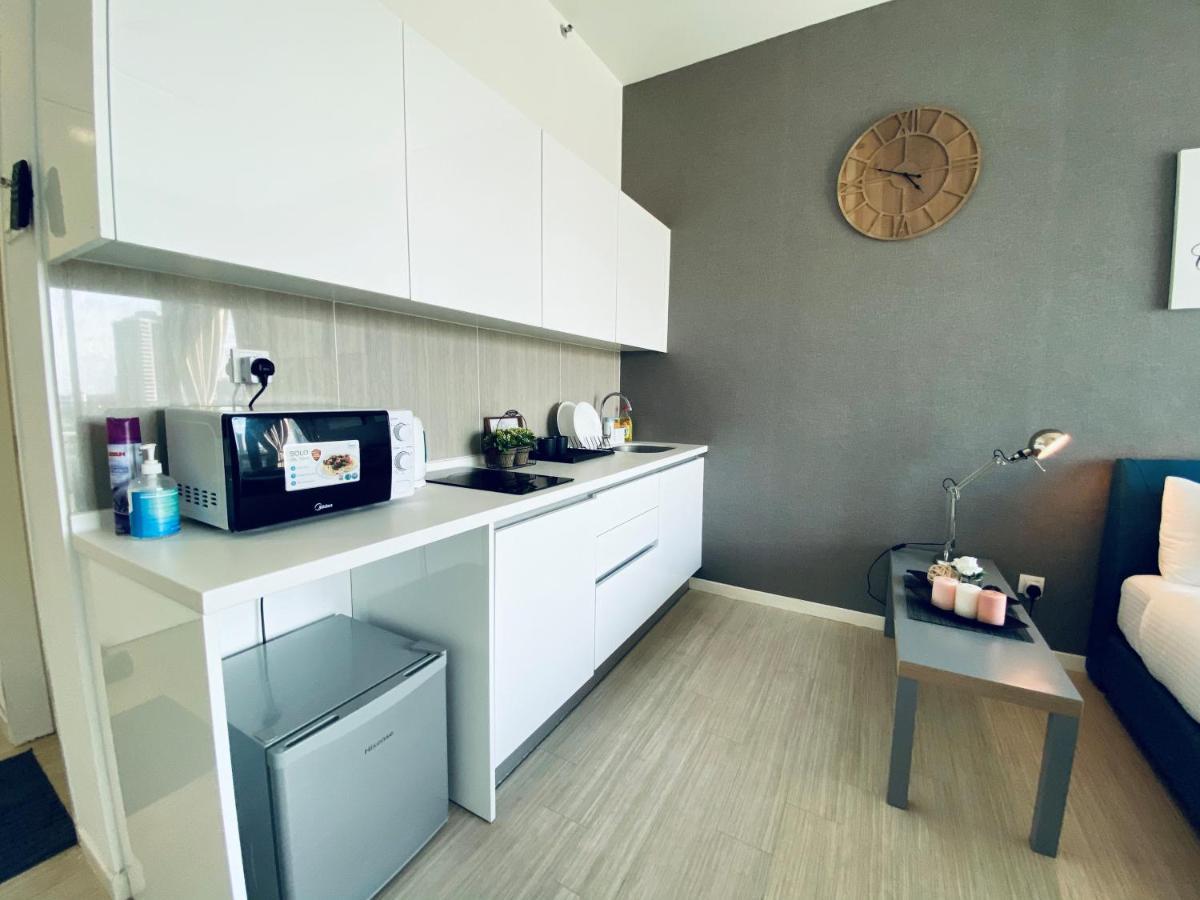 Lily & Loft - The Grand Sofo, Petaling Jaya Appartement Buitenkant foto