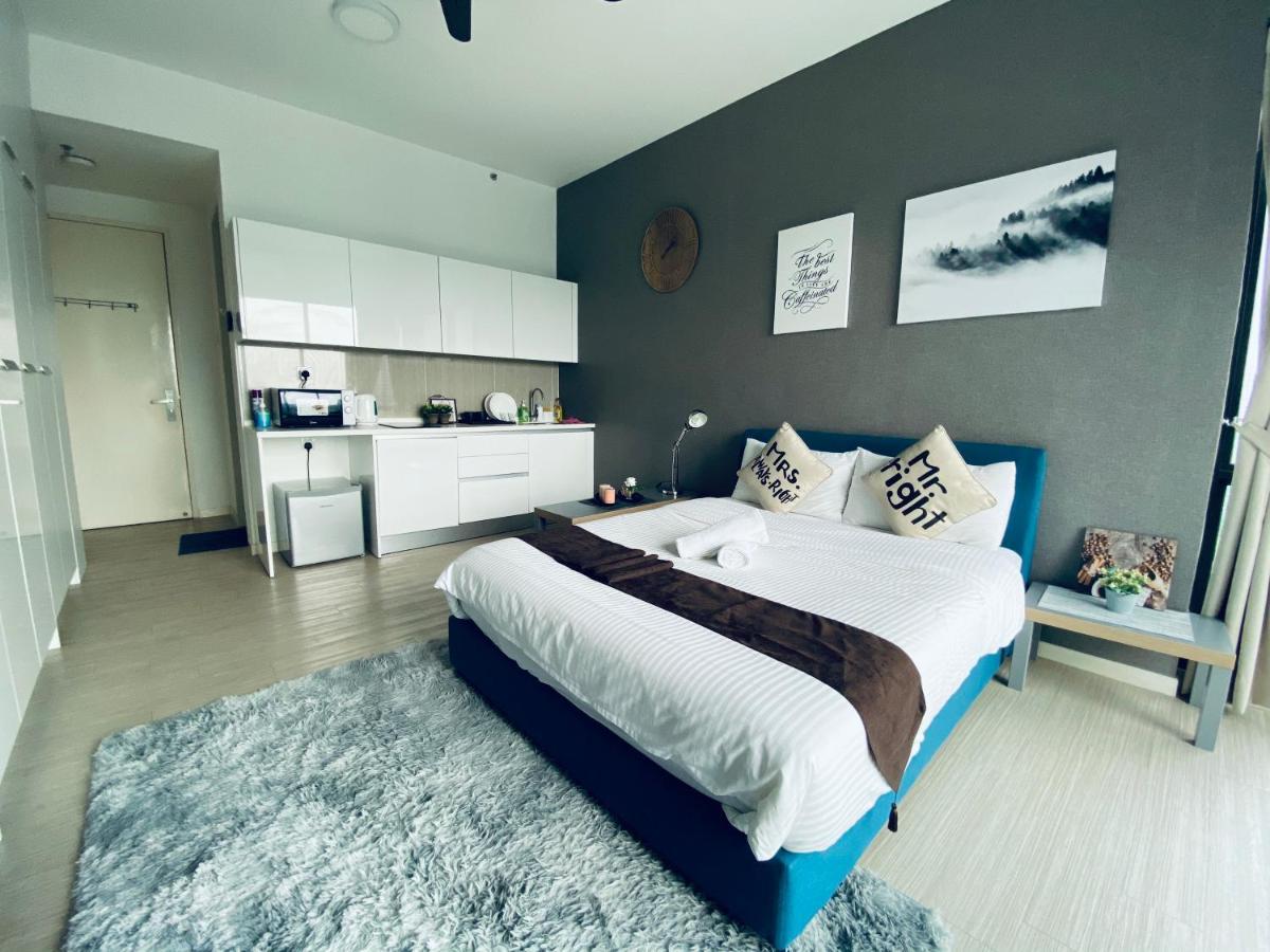 Lily & Loft - The Grand Sofo, Petaling Jaya Appartement Buitenkant foto