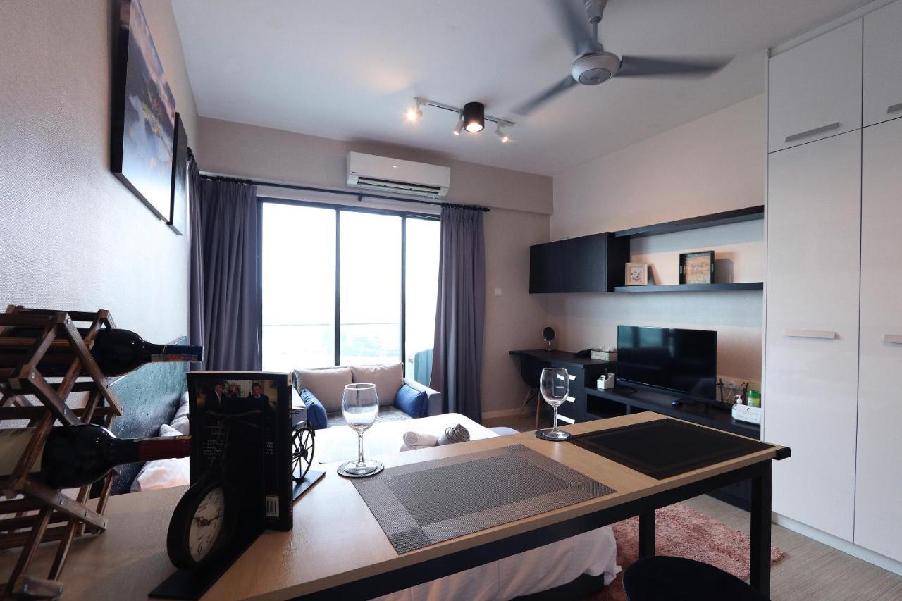 Lily & Loft - The Grand Sofo, Petaling Jaya Appartement Buitenkant foto