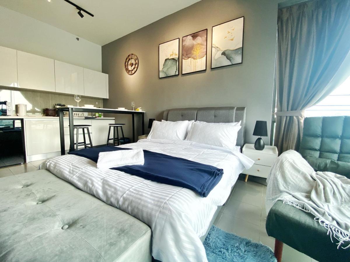 Lily & Loft - The Grand Sofo, Petaling Jaya Appartement Buitenkant foto
