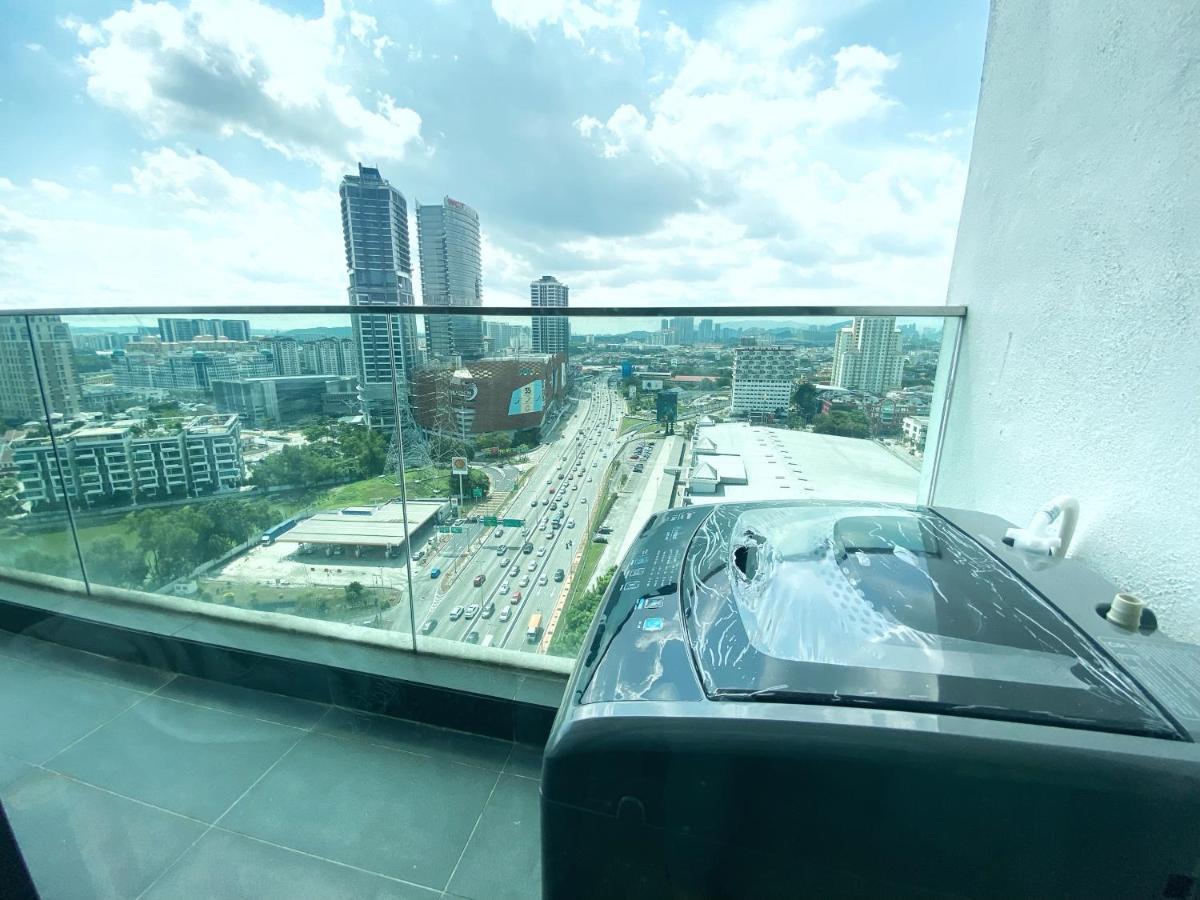 Lily & Loft - The Grand Sofo, Petaling Jaya Appartement Buitenkant foto