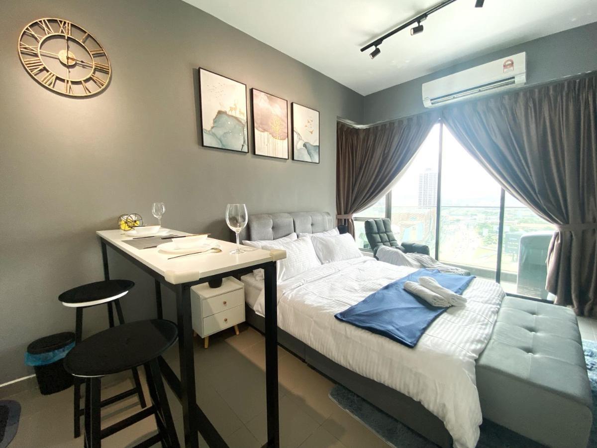 Lily & Loft - The Grand Sofo, Petaling Jaya Appartement Buitenkant foto